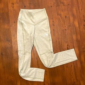 The North Face Women’s Dune Sky 7/8 Tight